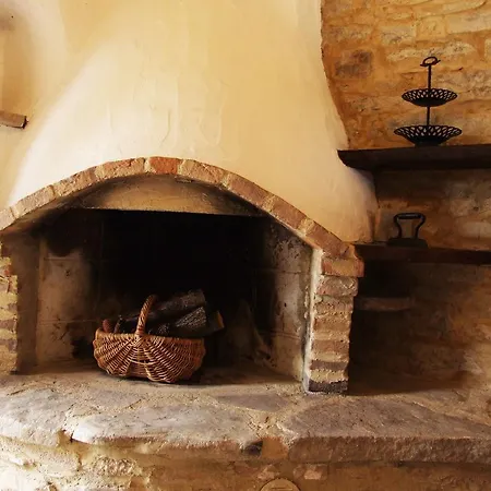 Il Fienile E Il Borghetto Country house